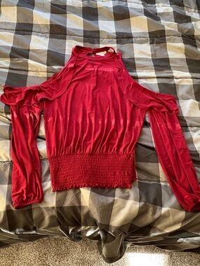 Willow Root Cold Shoulder Long Sleeve Top
